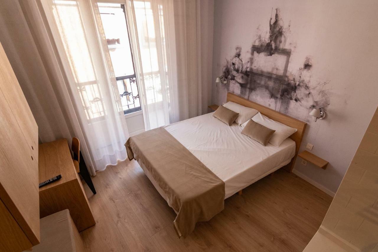Plaza Mayor Suites & Apartments Madrid Esterno foto